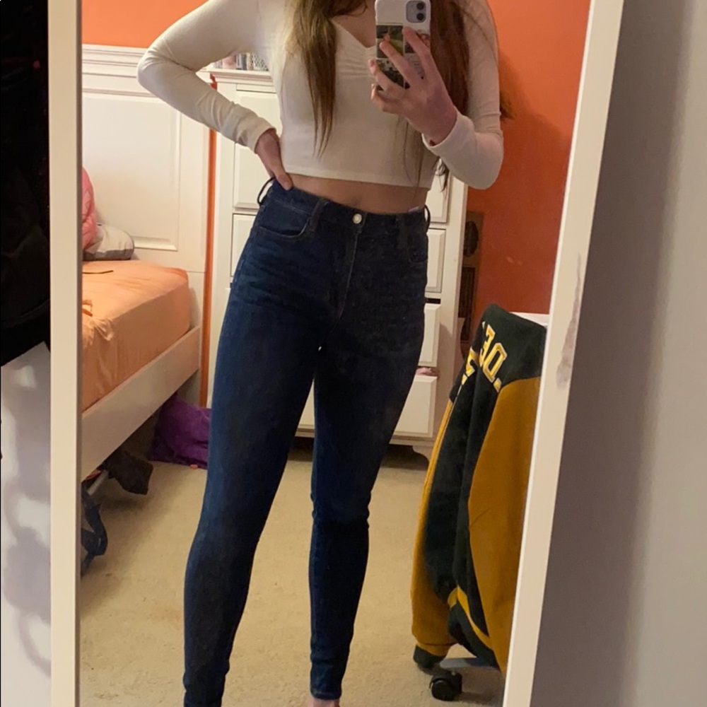 Dark wash American eagle high rise jeans